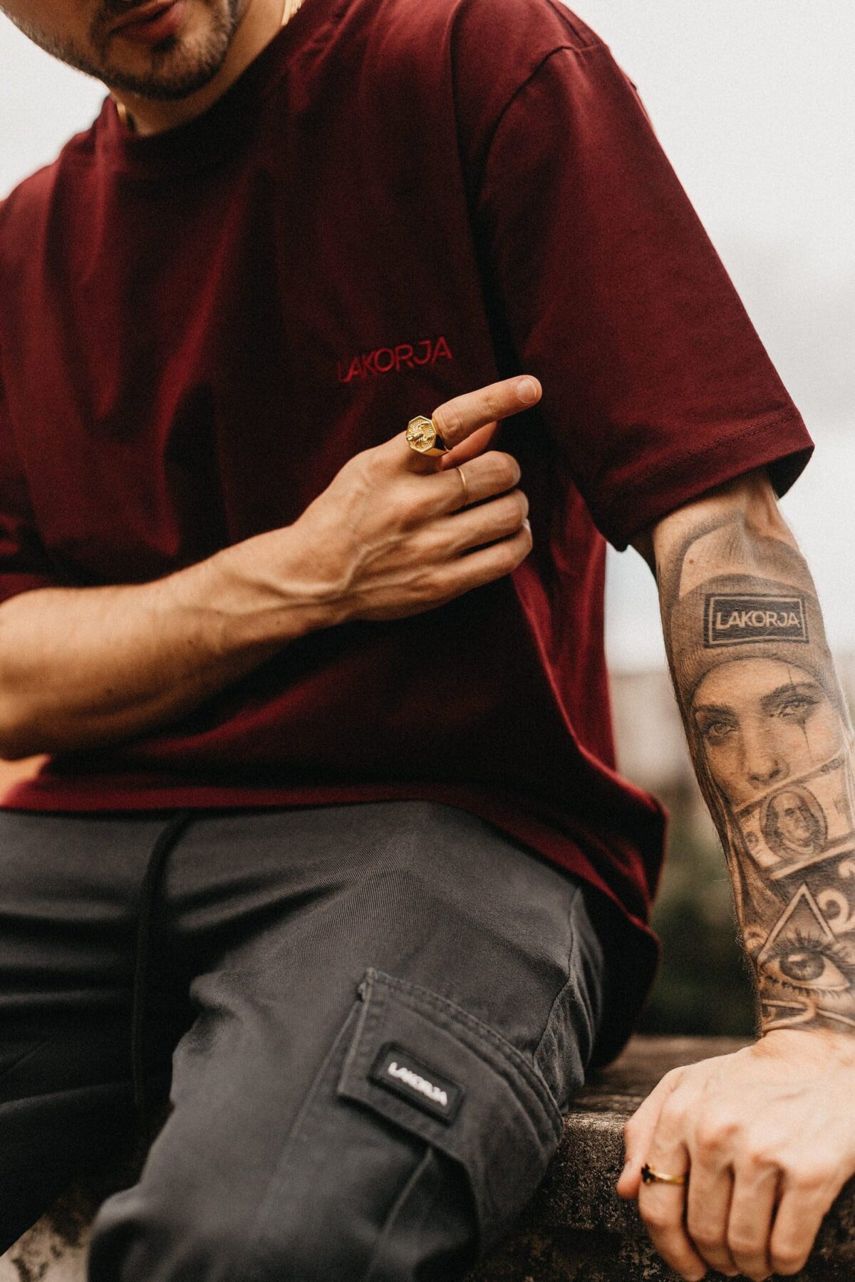 Camiseta Street (tom sobre tom) - Bordo - Imagem 2